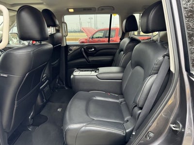 2024 INFINITI QX80 LUXE