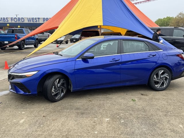 2025 Hyundai Elantra Hybrid Limited