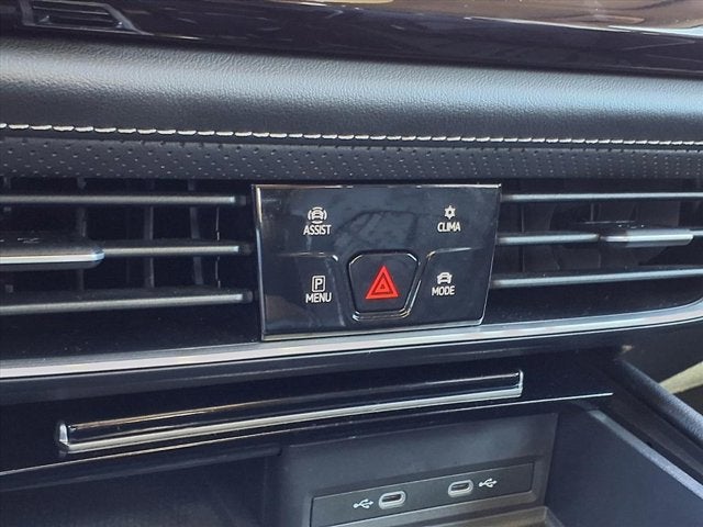 2024 Volkswagen Atlas 2.0T SEL Premium R-Line