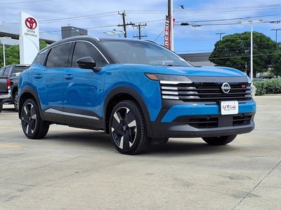 2025 Nissan Kicks SR