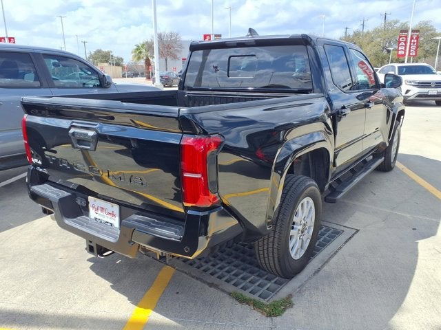 2025 Toyota Tacoma 4WD SR5