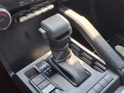 2025 Toyota Tacoma 4WD SR5