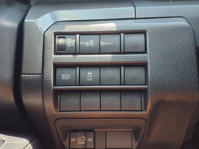 2025 Toyota Tacoma 4WD SR5