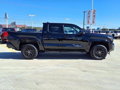 2025 Toyota Tacoma 4WD SR5
