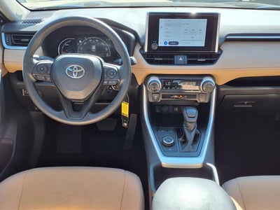 2025 Toyota RAV4 Hybrid LE