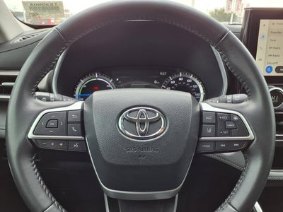 2024 Toyota Highlander Hybrid XLE