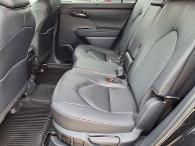 2025 Toyota Highlander Hybrid XLE
