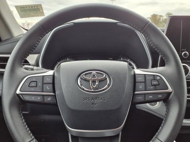 2025 Toyota Highlander Hybrid XLE