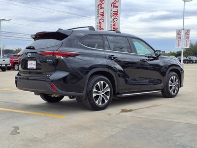 2025 Toyota Highlander Hybrid XLE