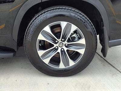 2025 Toyota Highlander Hybrid XLE