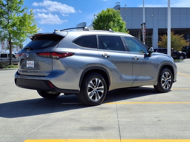 2025 Toyota Highlander XLE