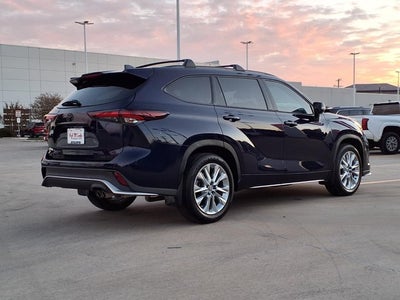 2025 Toyota Highlander XSE