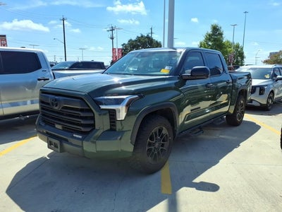 2022 Toyota Tundra 2WD SR5