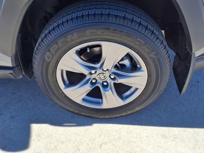 2025 Toyota RAV4 Hybrid LE