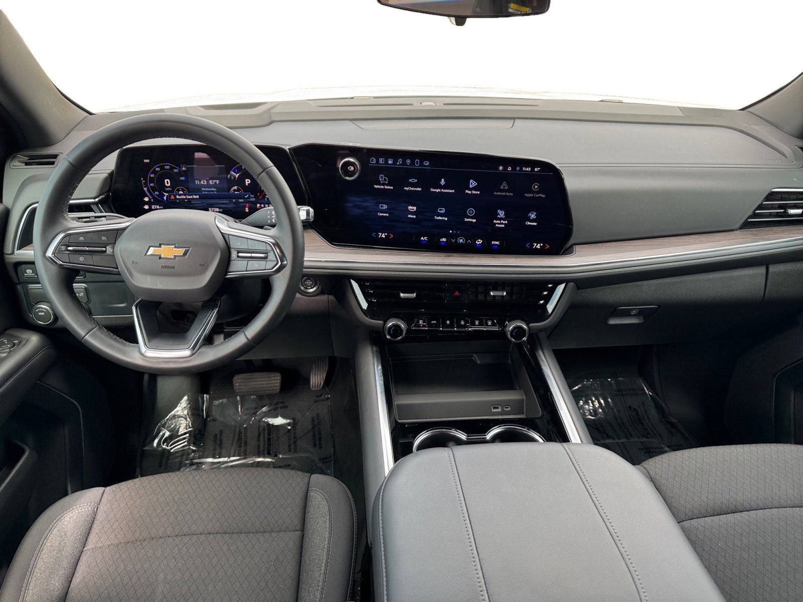 2025 Chevrolet Suburban LS