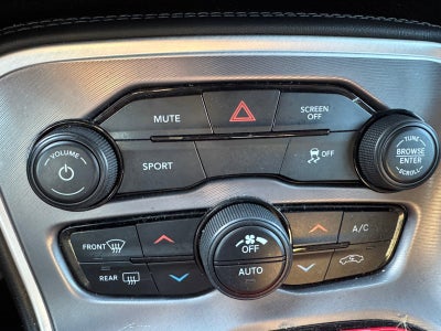 2022 Dodge Challenger SXT