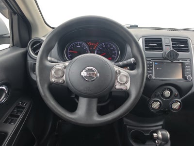 2014 Nissan Versa SL