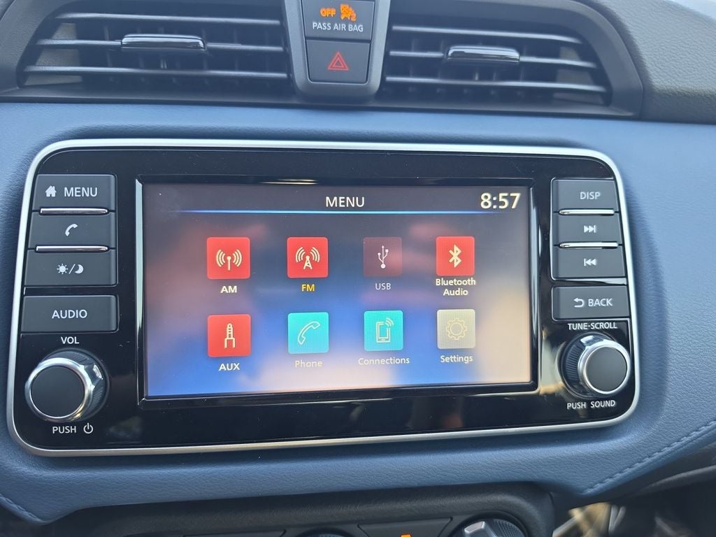 2025 Nissan Versa 1.6 SV