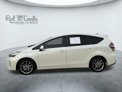 2017 Toyota Prius v Five