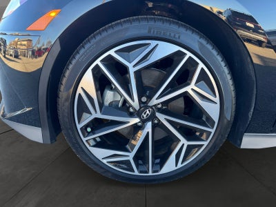 2024 Hyundai IONIQ 6 SE