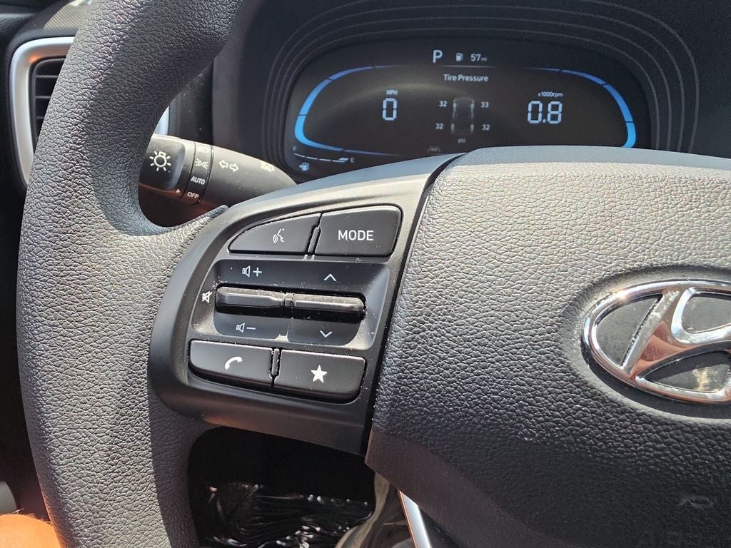 2025 Hyundai Venue SE