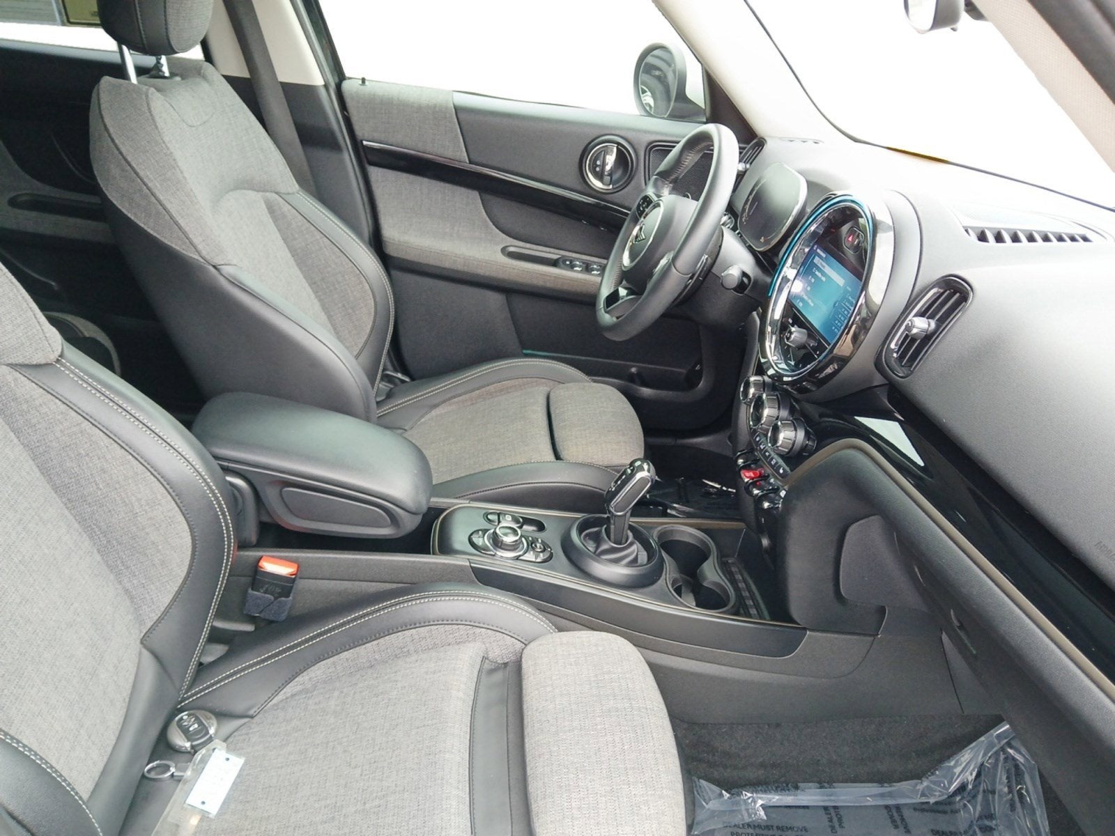 2023 MINI Countryman Base