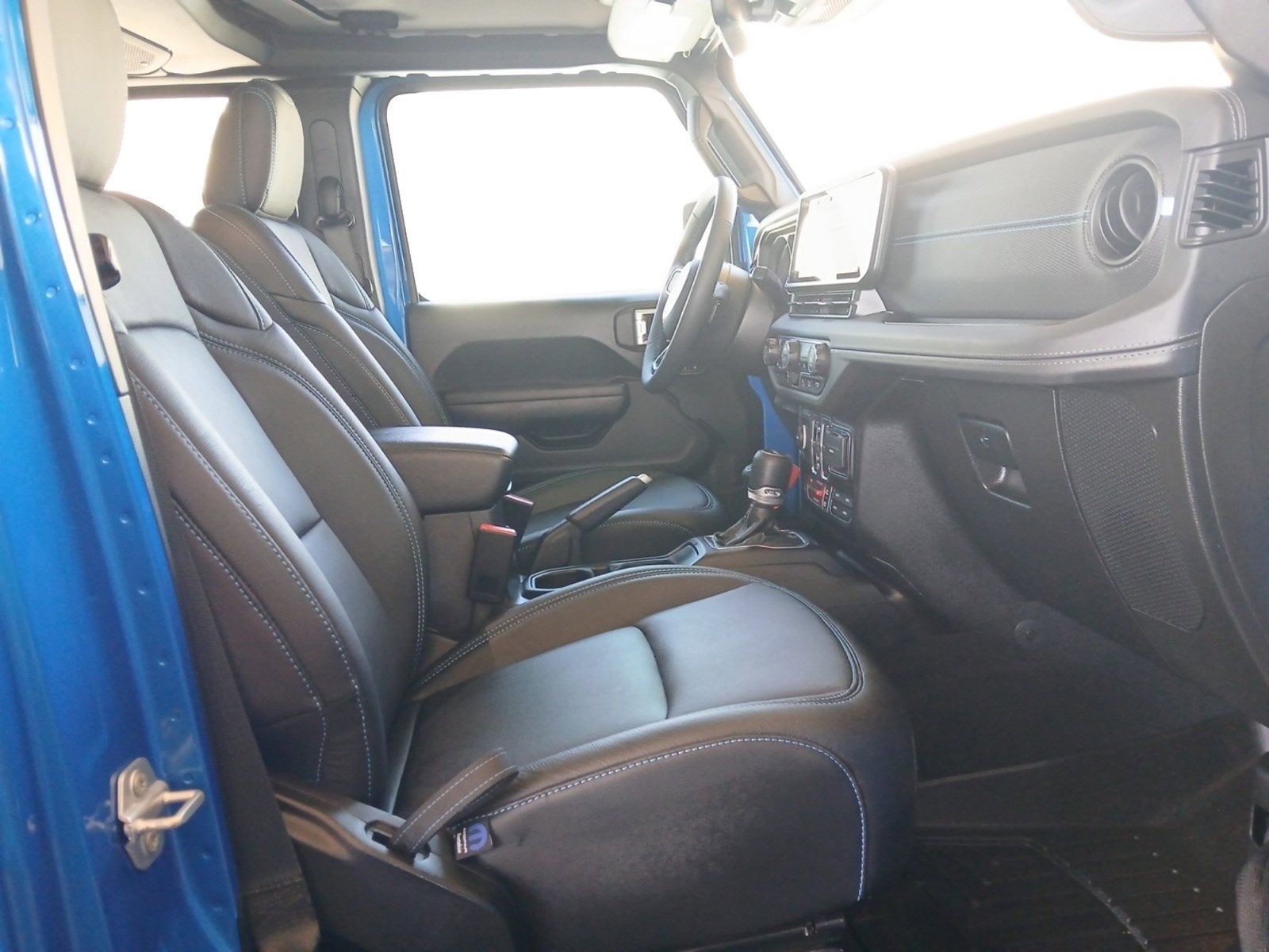 2024 Jeep Wrangler Rubicon 4xe W/ BLIND SPOT DETECTION & ALPINE PREM AUDIO