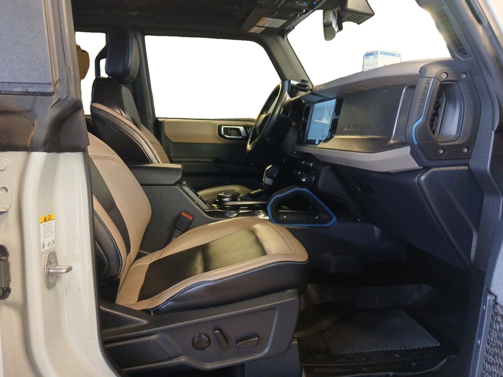2024 Ford Bronco Wildtrak W/ ADAPTIVE CRUISE CONTROL & BACK-UP CAMERA