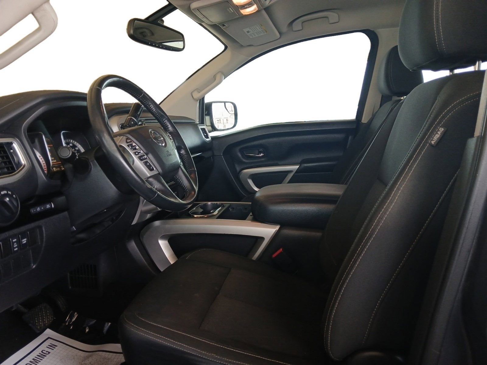 2019 Nissan Titan SV