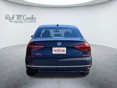 2018 Volkswagen Passat R-Line