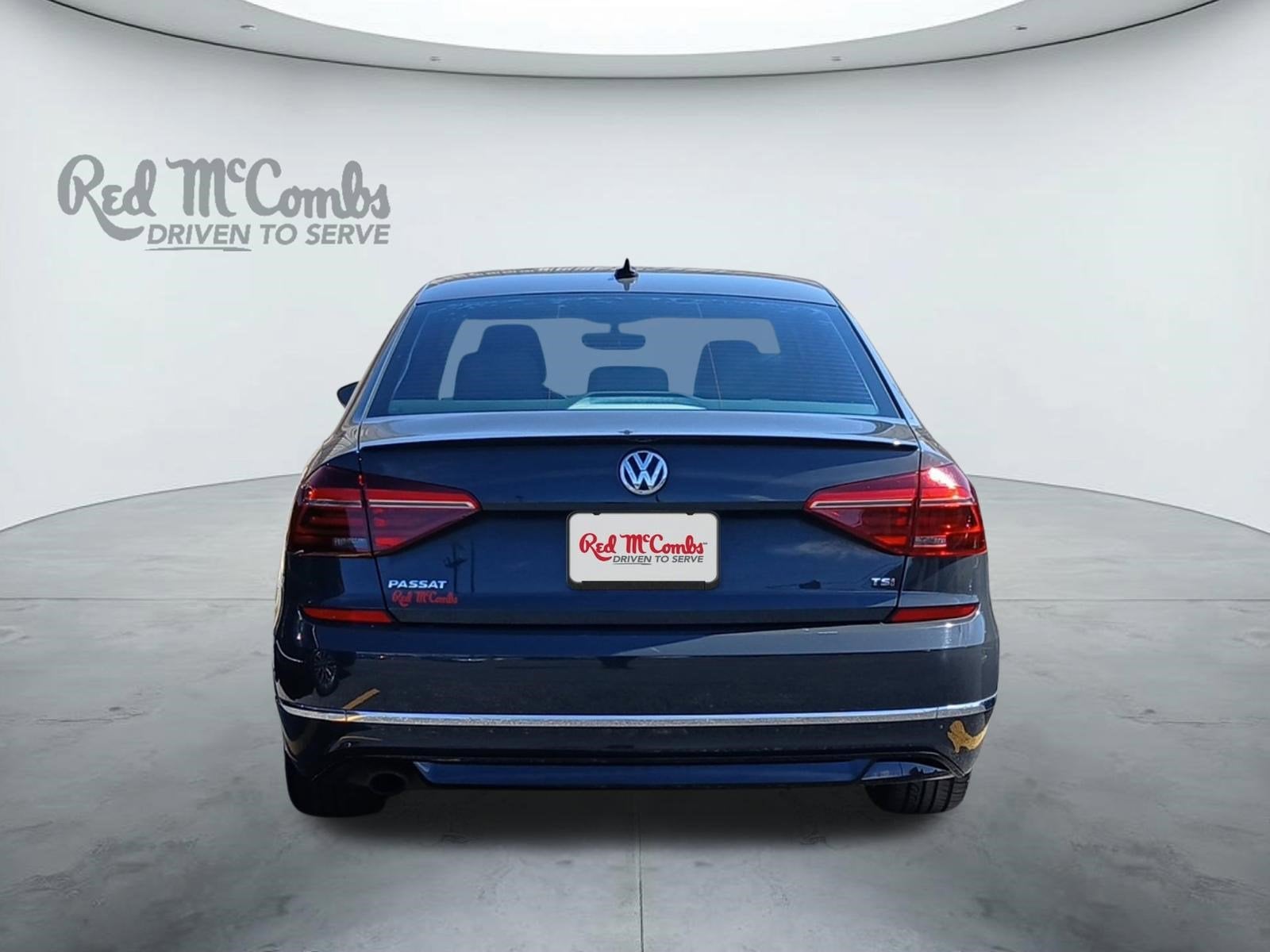2018 Volkswagen Passat R-Line