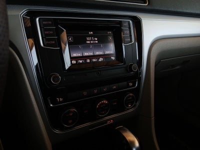 2016 Volkswagen Passat 1.8T S