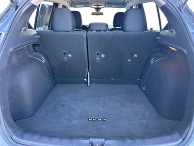 2022 Nissan Kicks SV