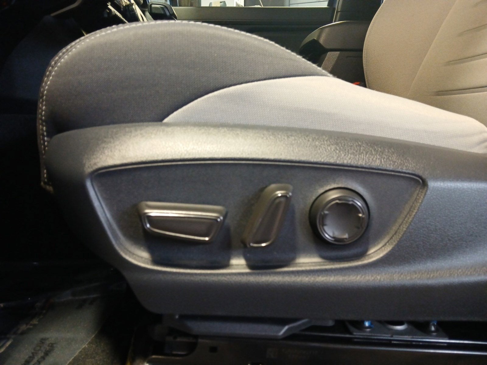 2025 Toyota Tacoma Hybrid TRD Sport W/ BLIND SPOT MONITOR & DASH-CAM