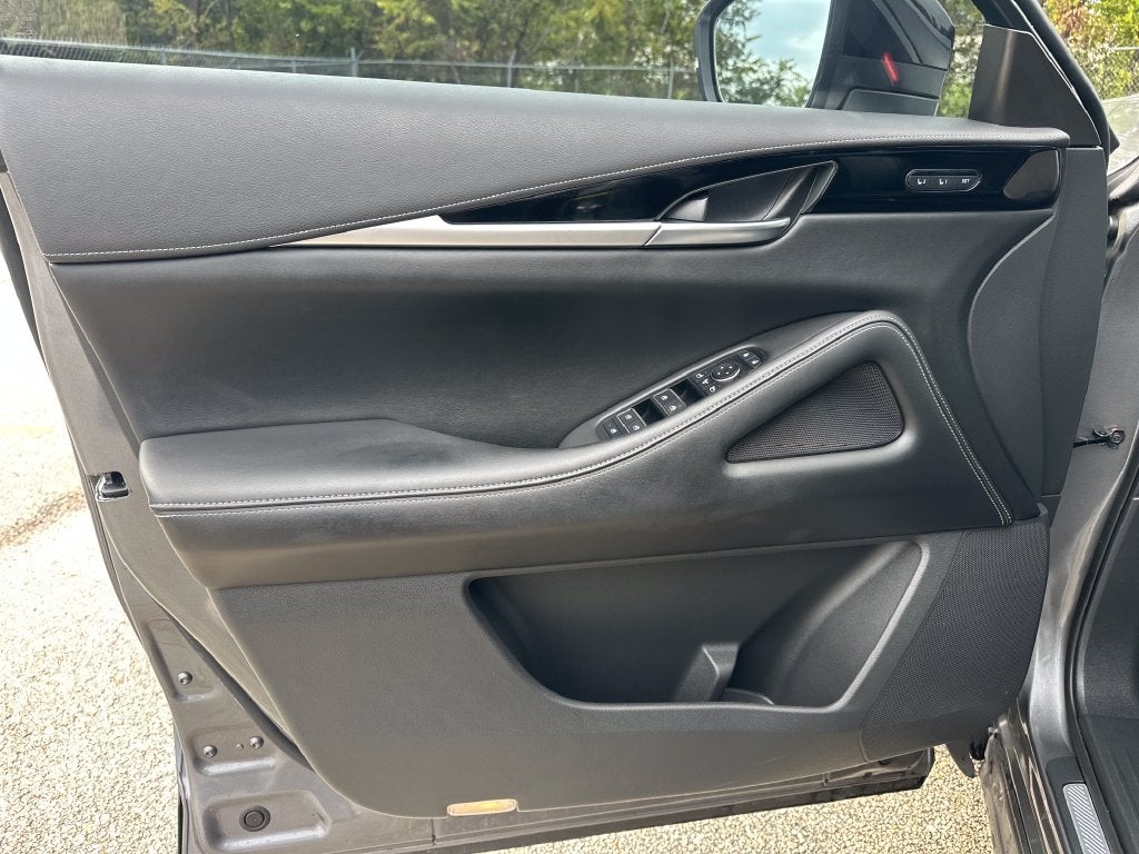 2023 INFINITI QX60 PURE