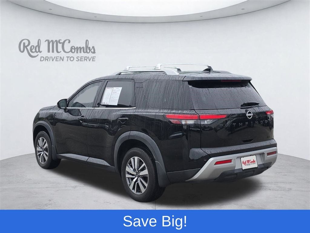 2023 Nissan Pathfinder SL