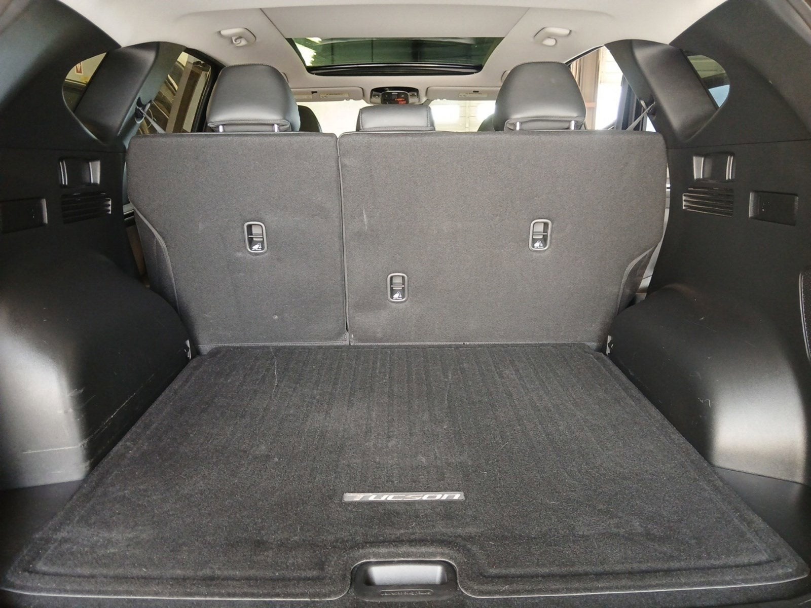 2024 Hyundai Tucson Limited W/ PANORAMIC SUNROOF & POWER LIFTGATE