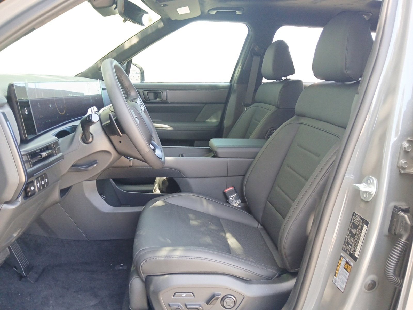2025 Hyundai Santa Fe Hybrid Calligraphy 3RD ROW 6 PASSENGER & 2ND ROW CAPTAIN CHAIRS