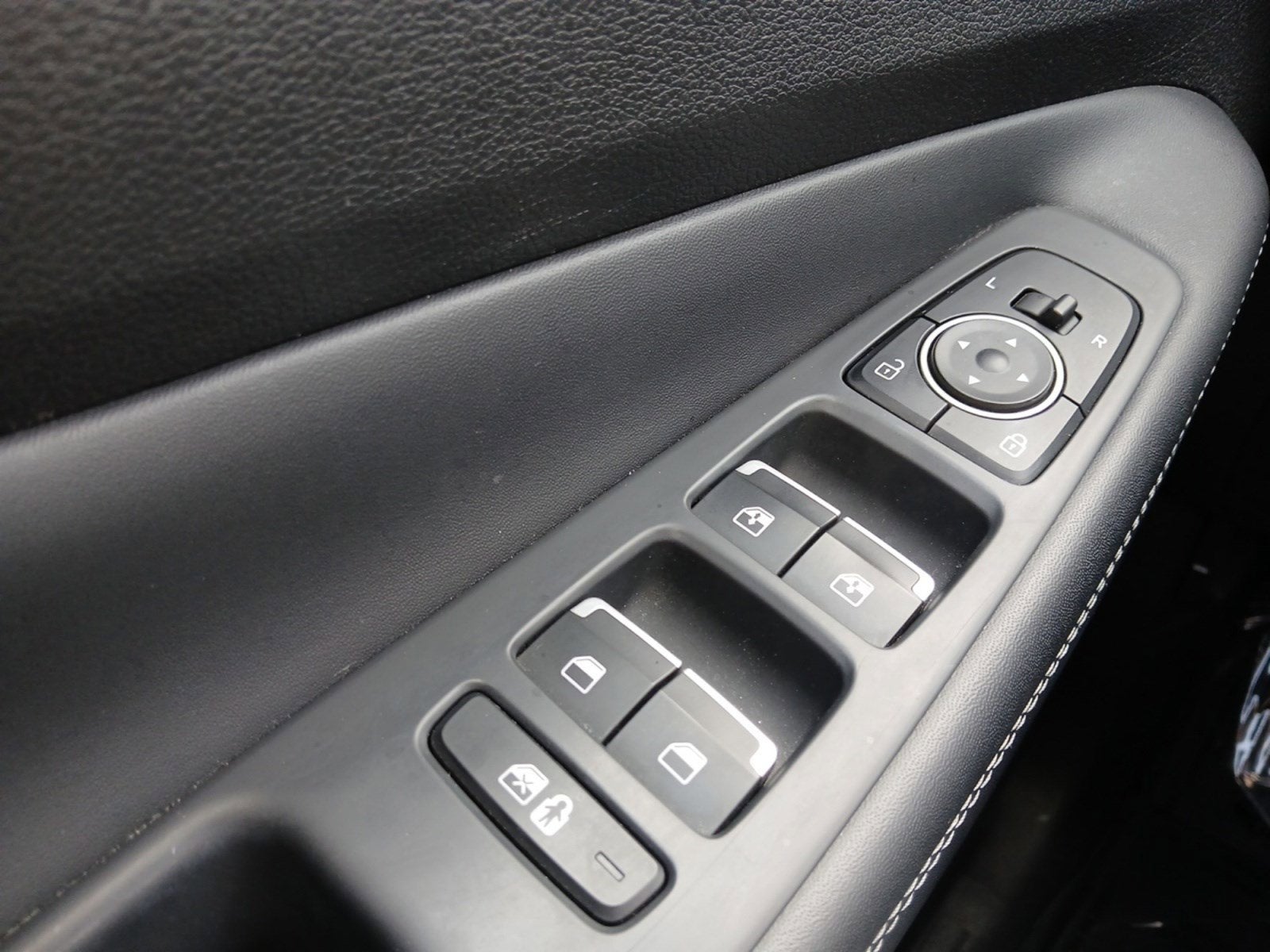 2023 Hyundai Santa Fe SEL PREMIUM PACKAGE W/ PANORAMIC SUNROOF & SURROUND VIEW MONITOR