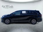 2021 Toyota Sienna LE 8 Passenger