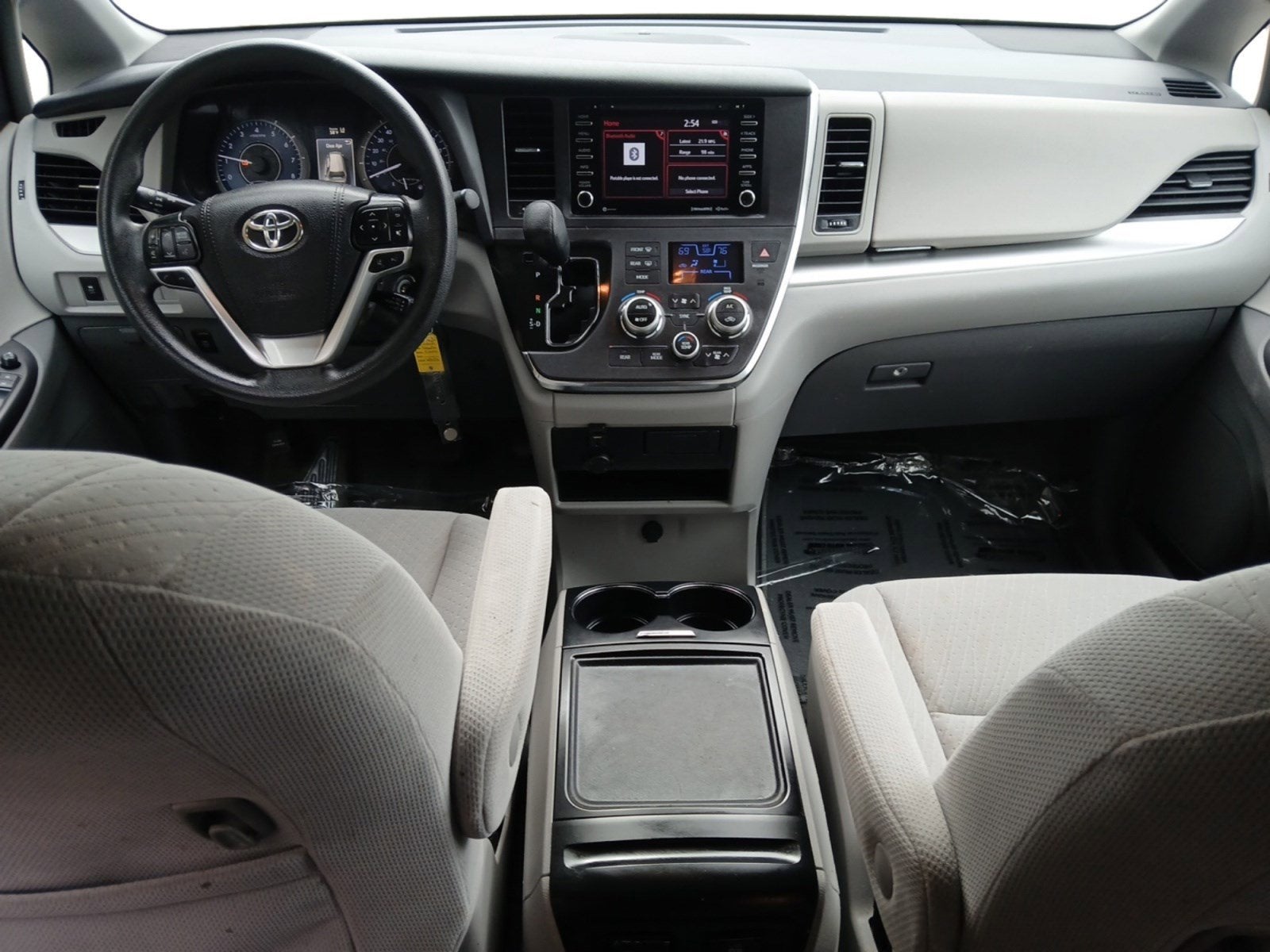 2018 Toyota Sienna LE