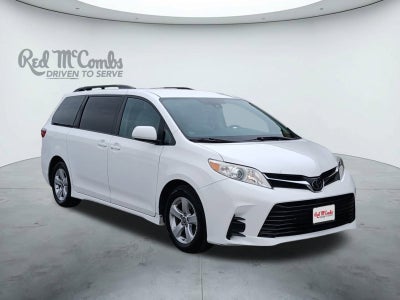 2018 Toyota Sienna LE