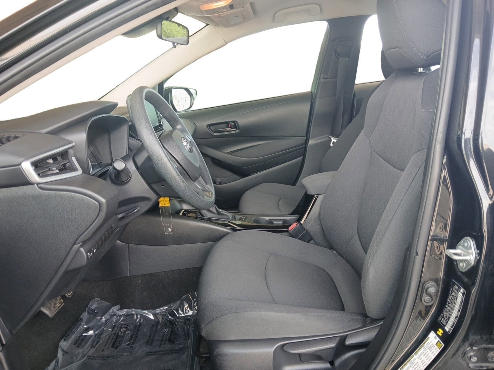 2022 Toyota Corolla LE W/ BACK-UP CAMERA & LANE CHANGE ASSIST