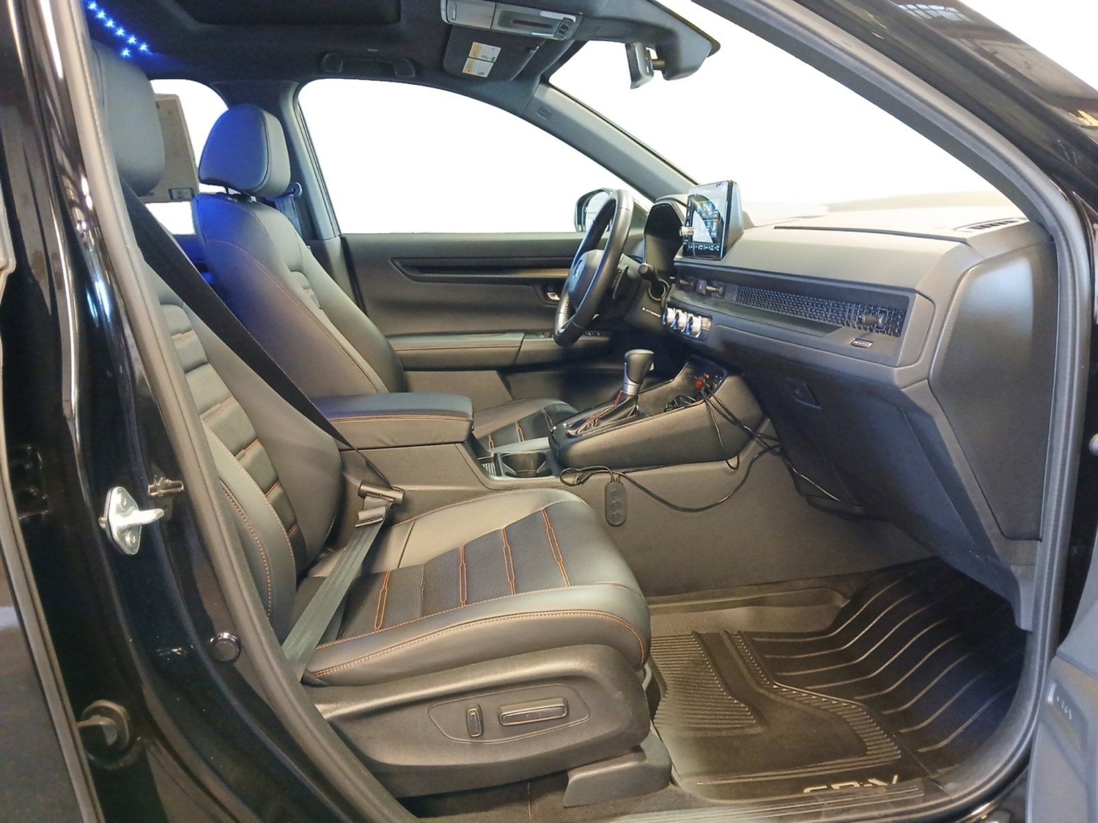 2025 Honda CR-V Hybrid Sport-L W/ POWER SUNROOF & BACK-UP CAMERA