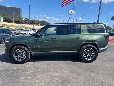 2025 Rivian R1S Adventure