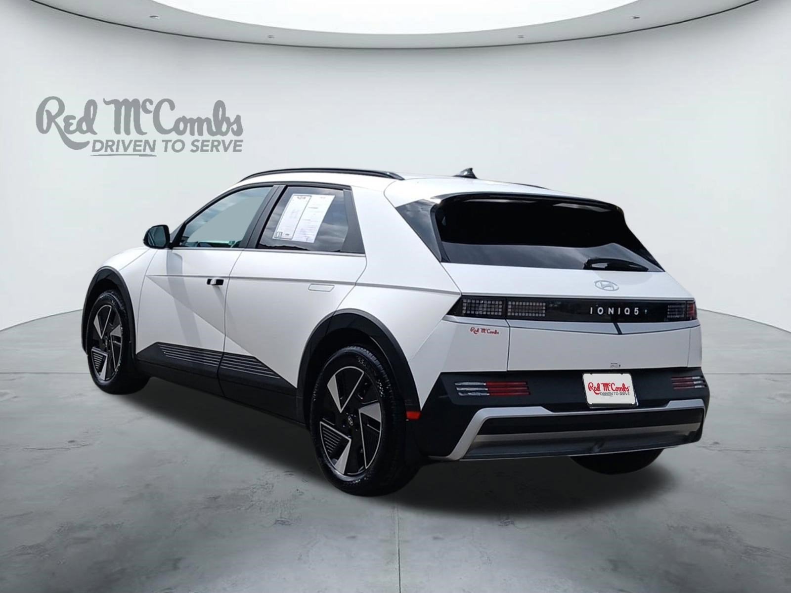 2025 Hyundai IONIQ 5 SEL W/ SMART CRUISE CONTROL & WIRELESS CHARGER