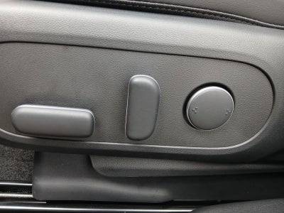 2025 Hyundai IONIQ 5 SEL W/ NAVIGATION & SMART CRUISE CONTROL