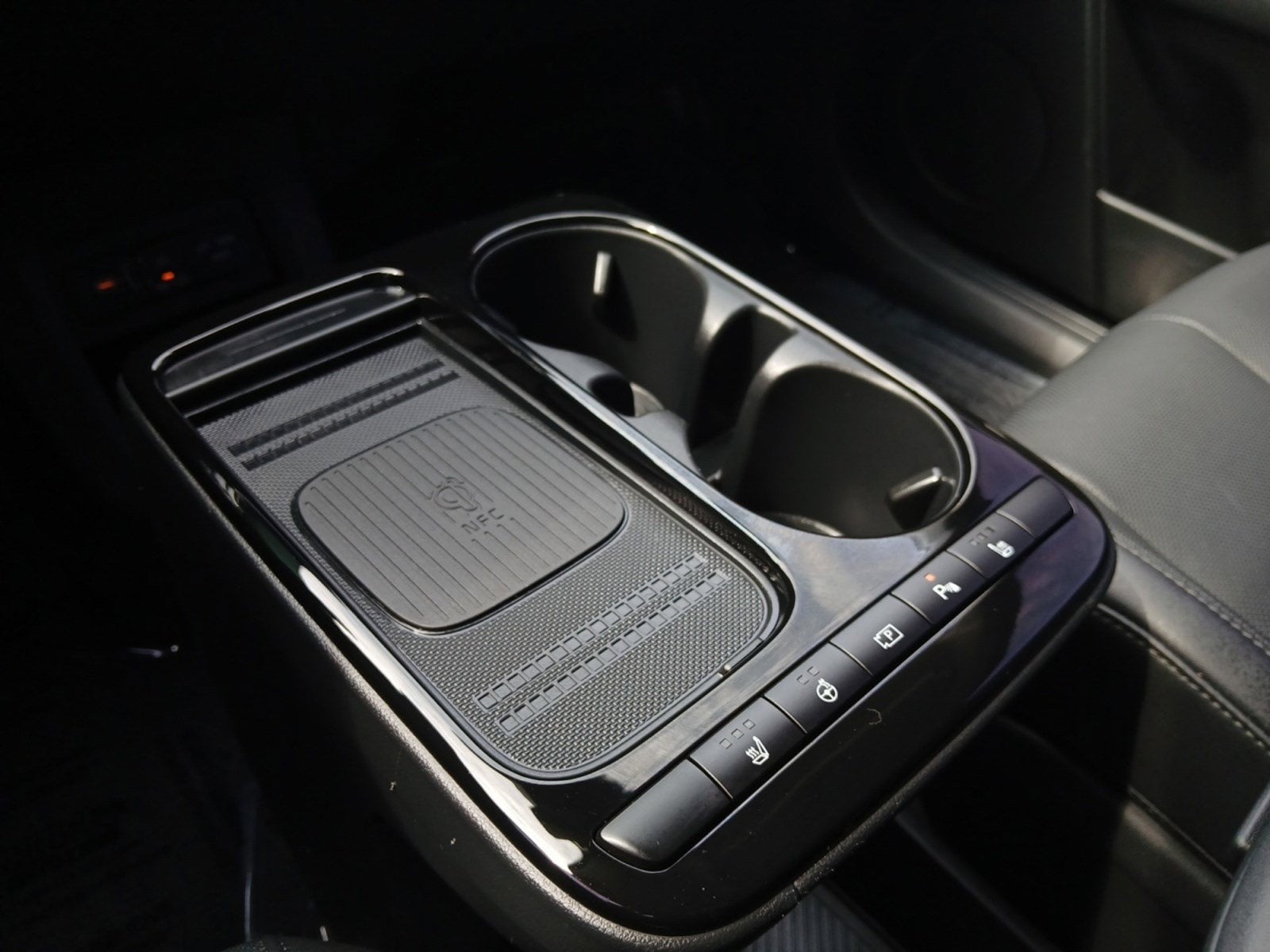 2025 Hyundai IONIQ 5 SEL W/ NAVIGATION & SMART CRUISE CONTROL