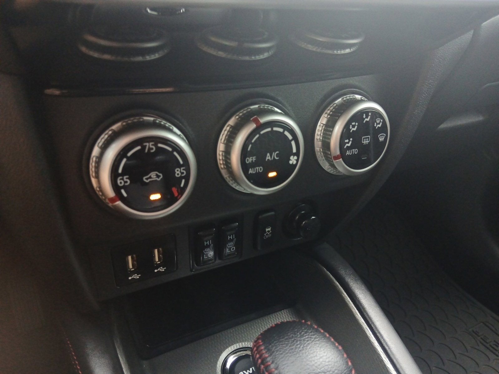 2024 Mitsubishi Outlander Sport 2.0 LE W/ BACK-UP CAMERA & HEATED FRONT SEATS