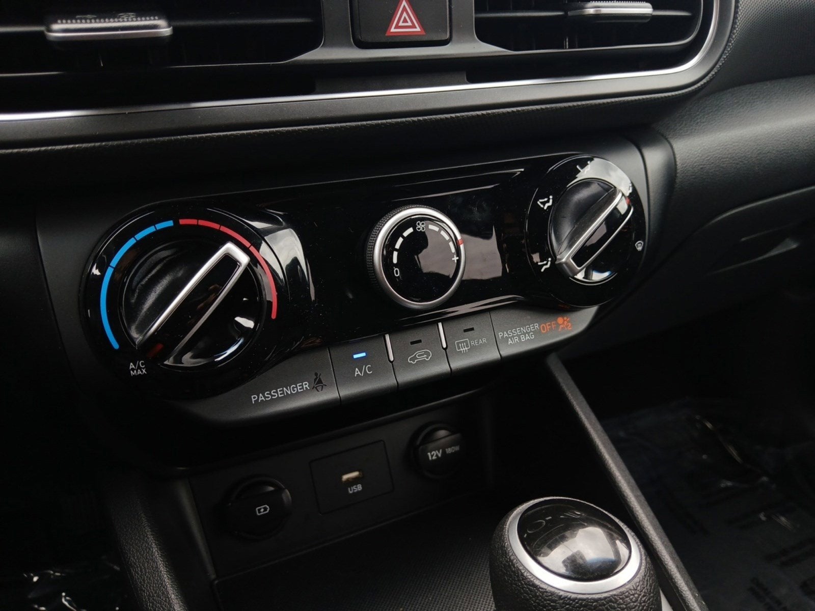 2022 Hyundai Kona SEL W/ REARVIEW CAMERA W/ PARKING GUIDANCE